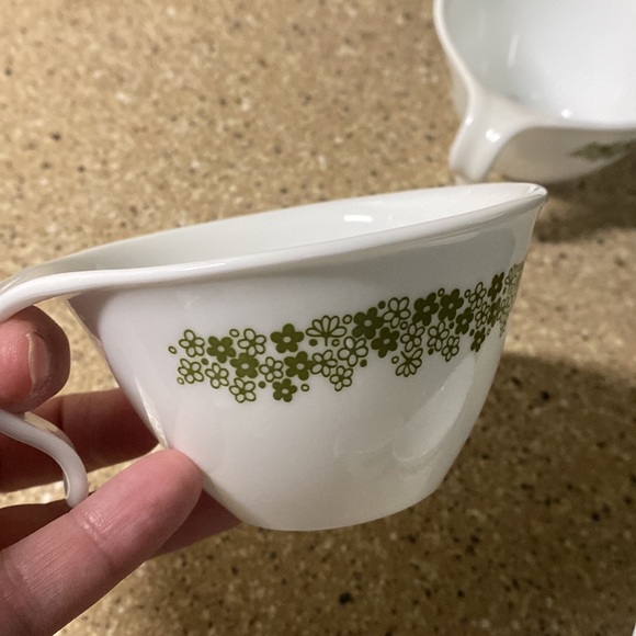 Corelle Spring Blossom/Crazy Daisy set of Sugar & Creamer and 2 tea cups - Picture 12 of 16